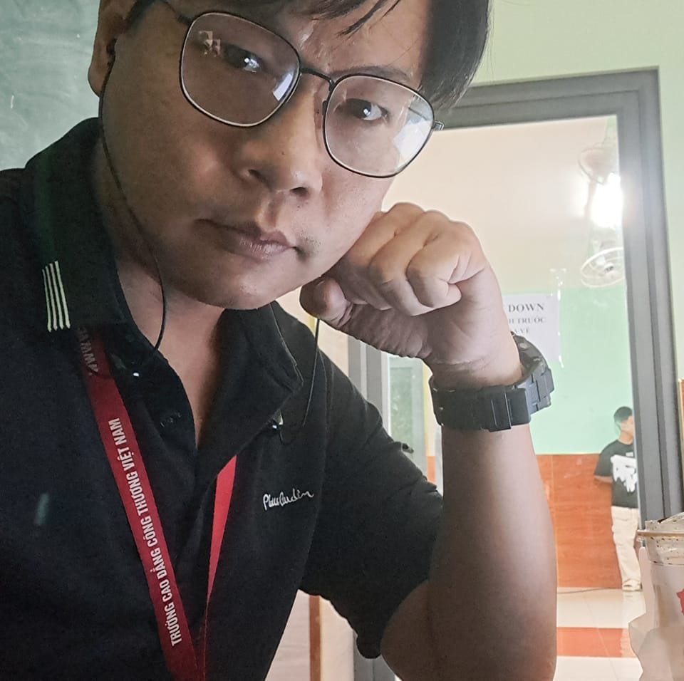 Gương mặt đổi mới: Nguyễn Thanh H&agrave; bức ph&aacute; mới trong ng&agrave;nh kinh doanh thương mại điện tử